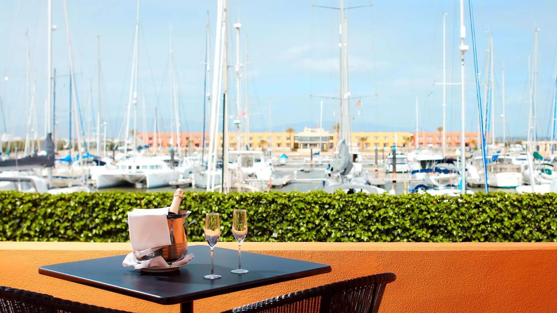 Nh Marina Portimao Resort Hotel