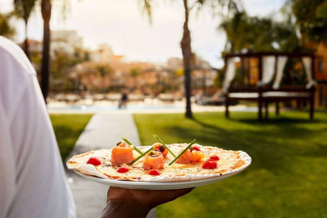 Отель Nh Marina Portimao Resort
