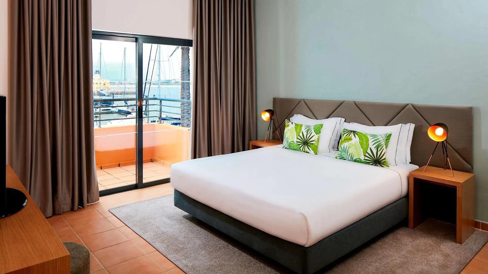 Nh Marina Portimao Resort Hotel