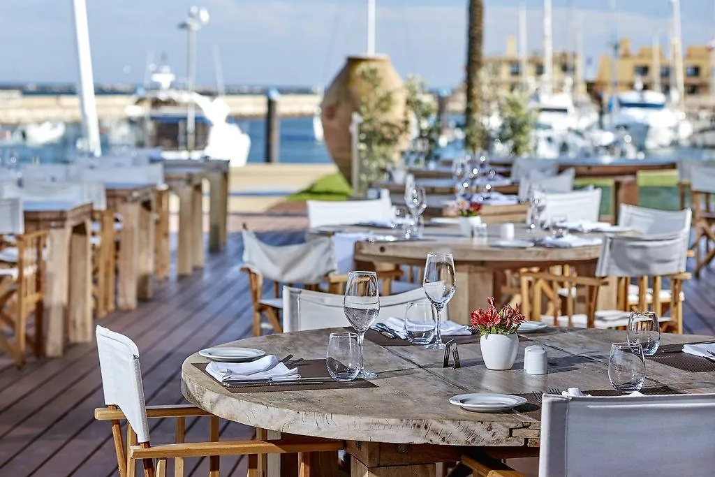 Nh Marina Portimao Resort Отель